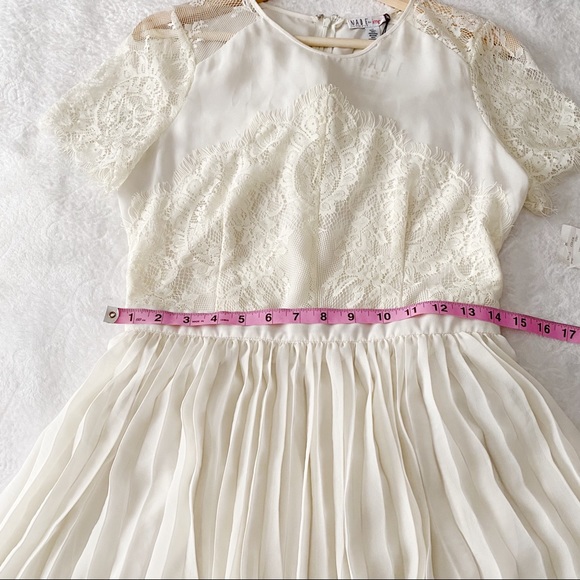 NWT Off White Pleated Skirt Lace Dress - Picture 6 of 12